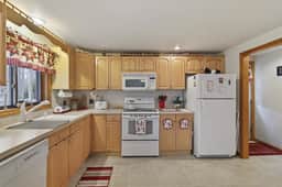 Moores Lake House - Image 3