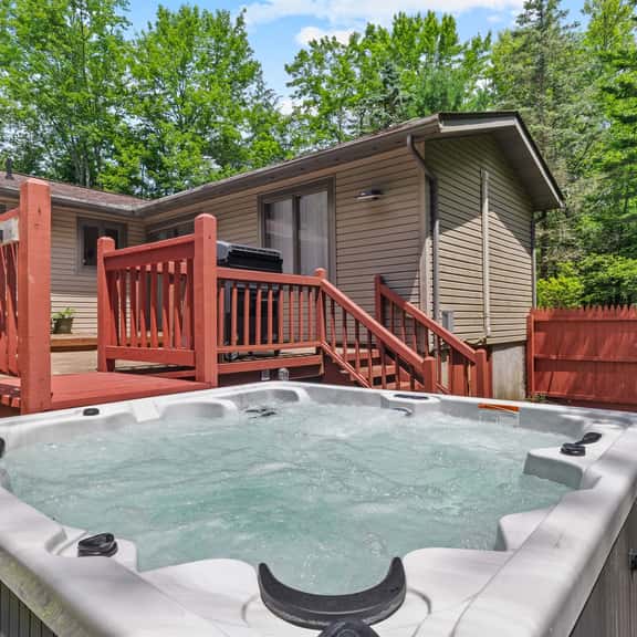 Deerpath Lodge - Image 1